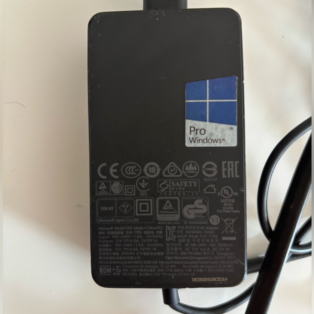 Microsoft Surface Pro 65W Power Supply Charger